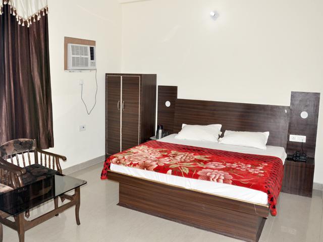 Hotel Devi Mahal Katra  Habitación foto